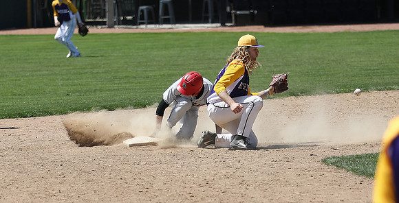 5-7-22 vs. Madison East Game 2  (49)