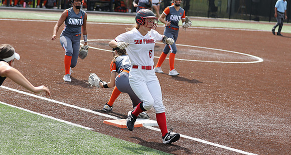 6 Carly Gross (15)