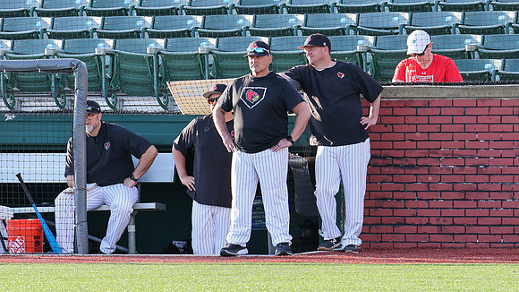 Coach Xander Helton (1)