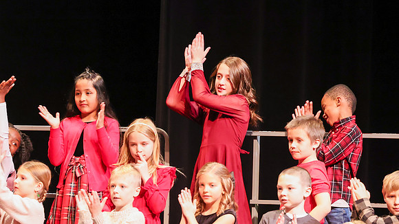 12 -9-24 Kyla School Winter Concert (20)