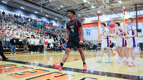 VARSITY Sectional Final vs. Waunakee (47)