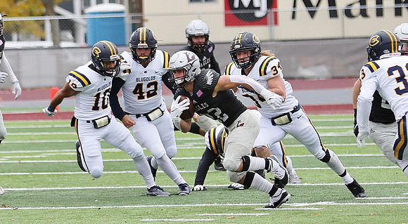11-13-21 vs. UW Eau Claire  SENIOR DAY & ARMED FORCES DAY  (82)