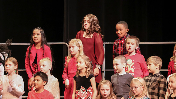 12 -9-24 Kyla School Winter Concert (71)