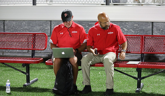COACH Bob Richards (6)