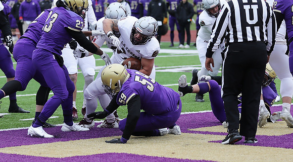 37 Ben Michalowski (12)