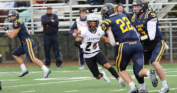 24 Brennan Goralski (7)
