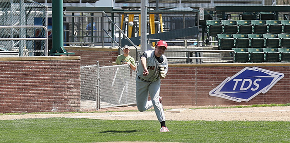5-7-22 vs. Madison East Game 2  (84)