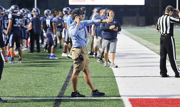 COACH Josh O'Connor  (9)