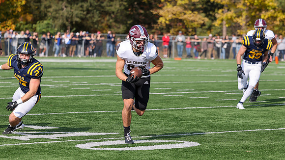 10-19-24 EAGLES vs. UW Eau Claire (15)