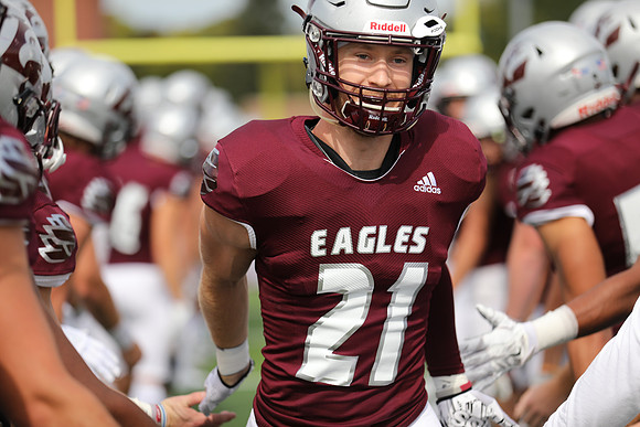 21 Jake Schara (10)