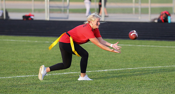 9-26-22 Powderpuff - Homecoming Week  (37)