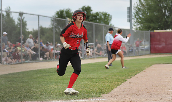 6 Carly Gross (45)