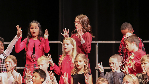 12 -9-24 Kyla School Winter Concert (64)