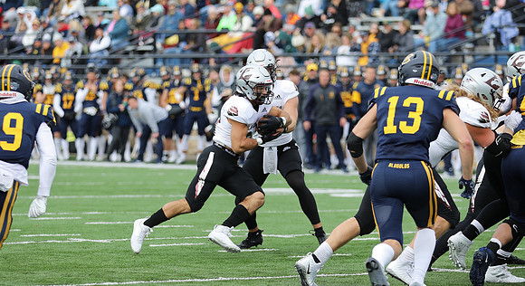 30 Gabe Lynch  (4)
