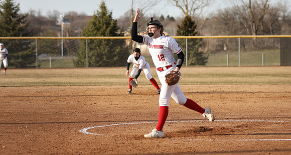 12 Tayler Baker (33)