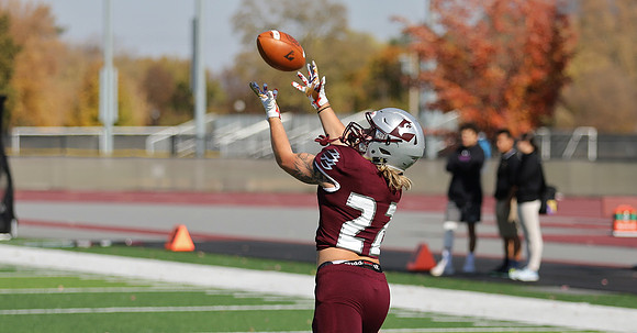 22 Samuel Mikulak (1)