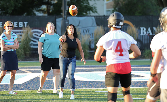 8-10-22 Impactful Woman at Practice Night  (37)