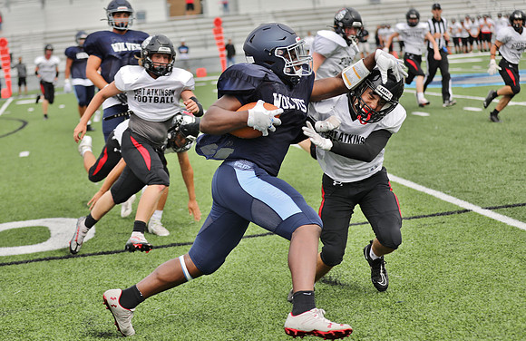 8-12-22 VARSITY Scrimmage vs. Fort Atkinson  (85)