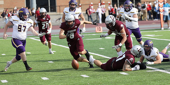 37 Ben Michalowski (25)