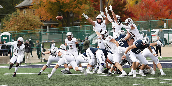 25 Aaron Schmitz (5)