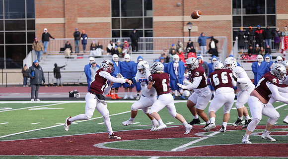 11-12-22 vs. UW Platteville (74)