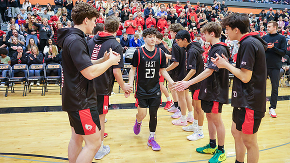 VARSITY Sectional Final vs. Waunakee (27)