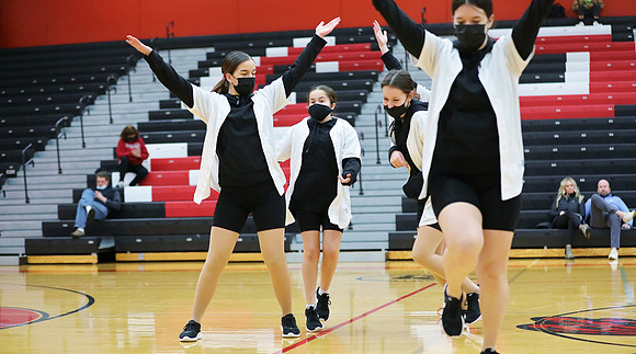 JV Dance 1-13-22 at JV Basketball Game  (70)