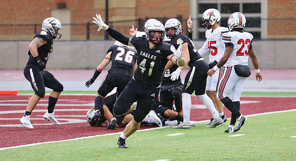 24 Brennan Goralski (21)