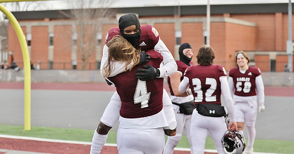 11-12-22 POSTGAME Photos vs. UW Platteville (4)