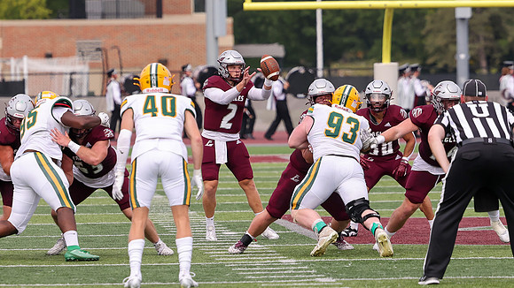 7 Zach Weir (17)