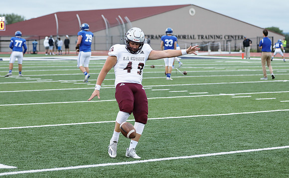 49 Ryan Krueger (2)