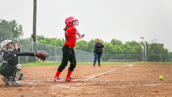 6-10-25 Ariella Softball Game (159)