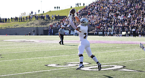 11-6-21 vs. UW Whitewater (60)