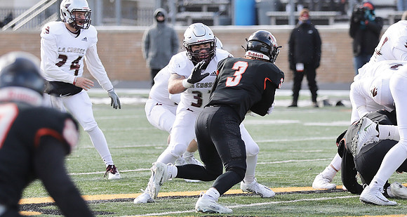 11-19-22 Playoff Round 1 vs. Wartburg College (66)