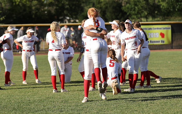 6 Carly Gross (35)