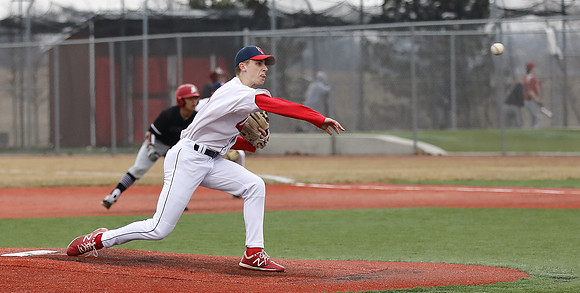 9 Evan Richmond  (37)