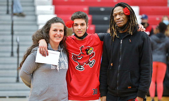 1-10-22 VARSITY PARENTS Night vs. Oconomowoc  (11)