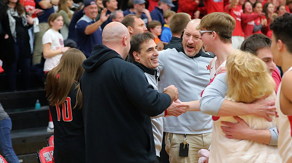 Coach Steve Maselter (18)