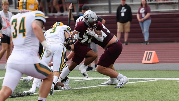 24 Najeh Mitchell (2)
