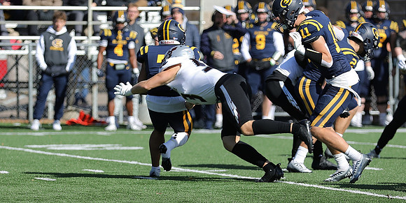 53 Landon Oine (11)