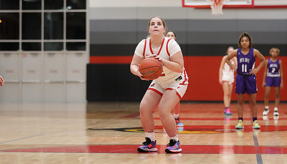 12 Danica Walters  (21)
