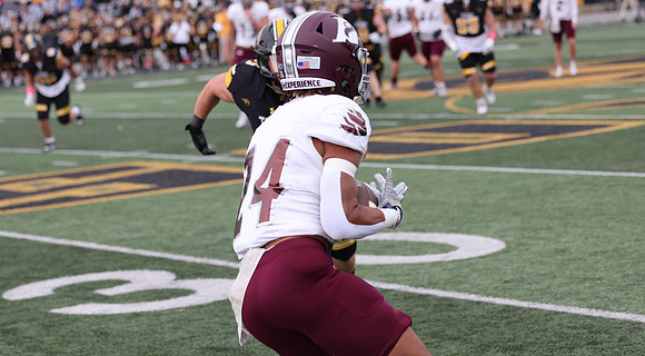 24 Najeh Mitchell (2)