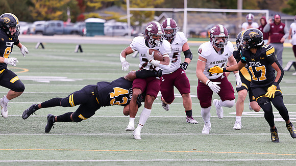 24 Najeh Mitchell (12)