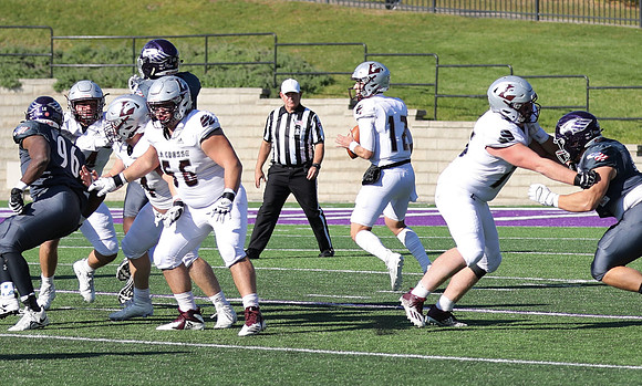 11-6-21 vs. UW Whitewater (85)