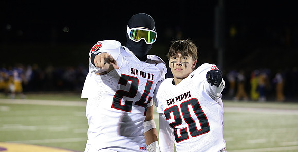 20 Brandon Hernandez (40)