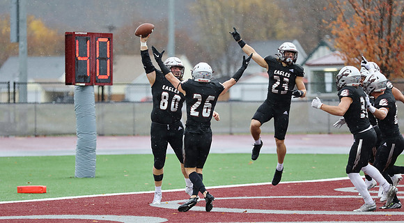 27 Caden Boettcher (4)