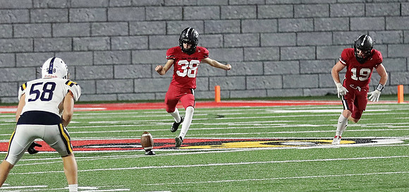 38 Trevor Schulz (3)