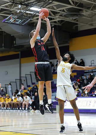 14 Ben Olson  (62)