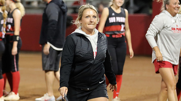 Coach Chelsey Rodenkirch (16)