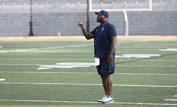 Coach Dennis Wright  (3)